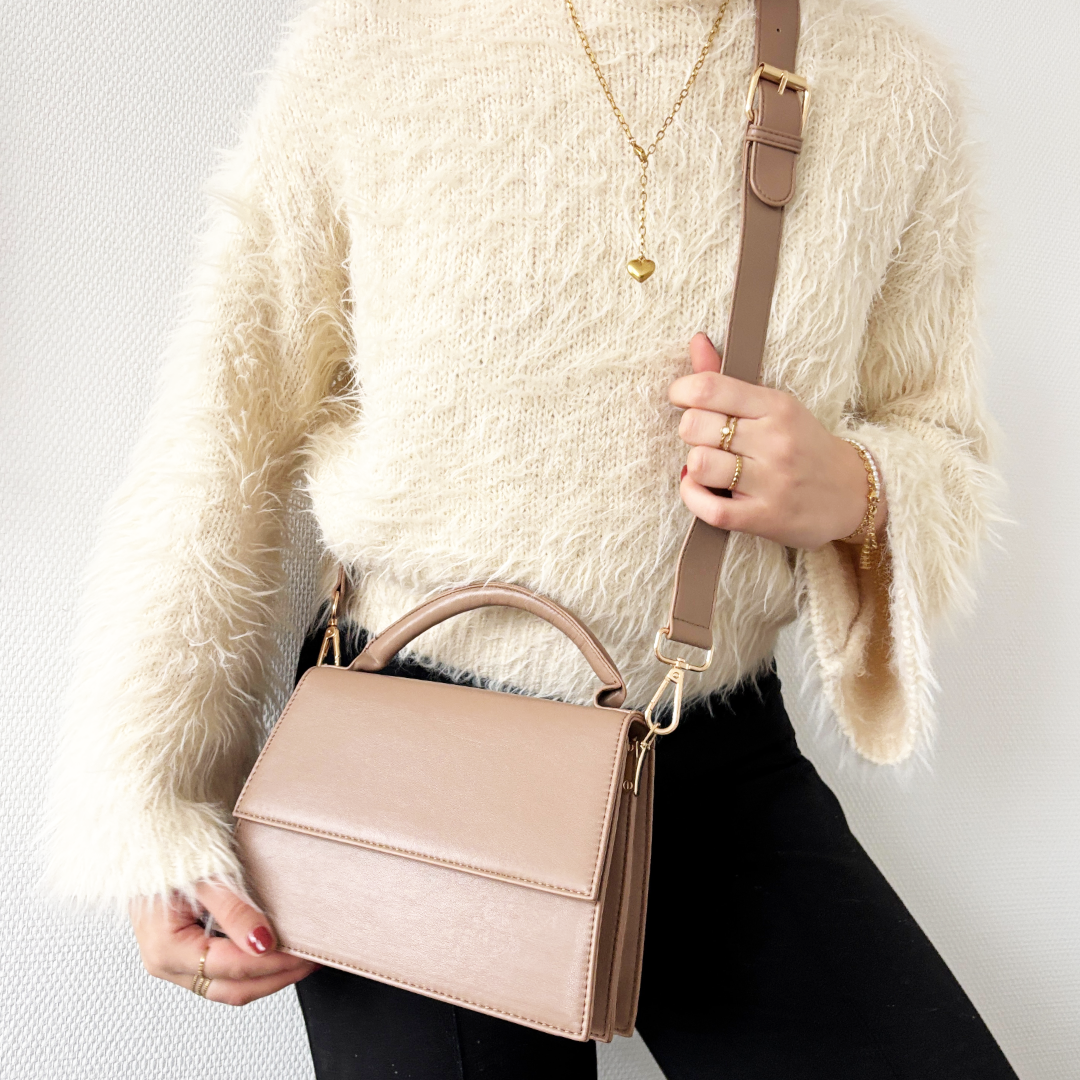 classic must have tas