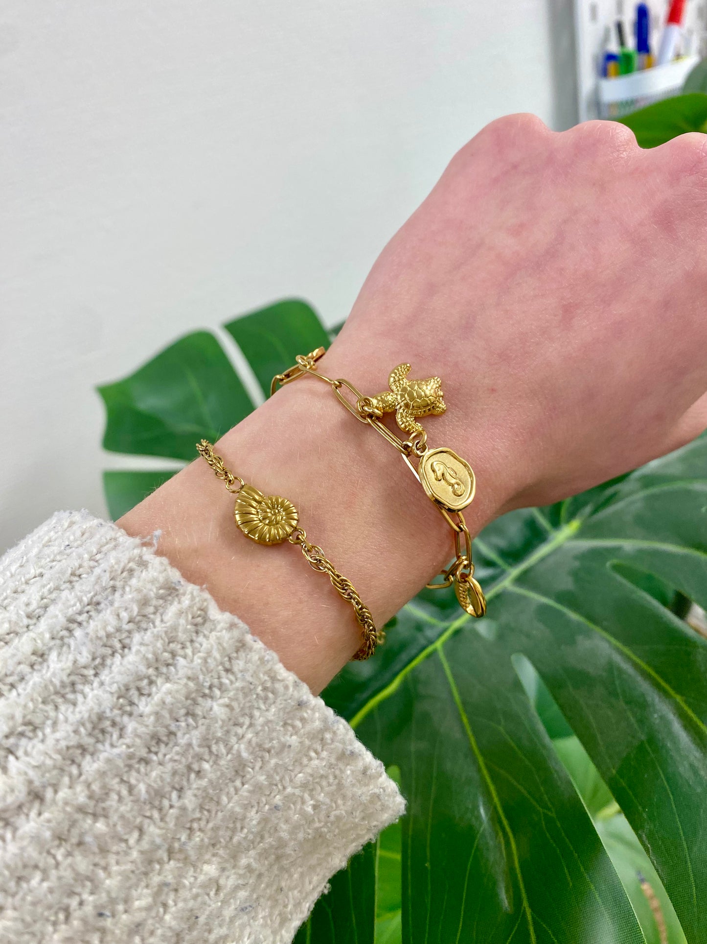 armband zee bedeltjes