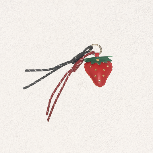 bag charm aardbei