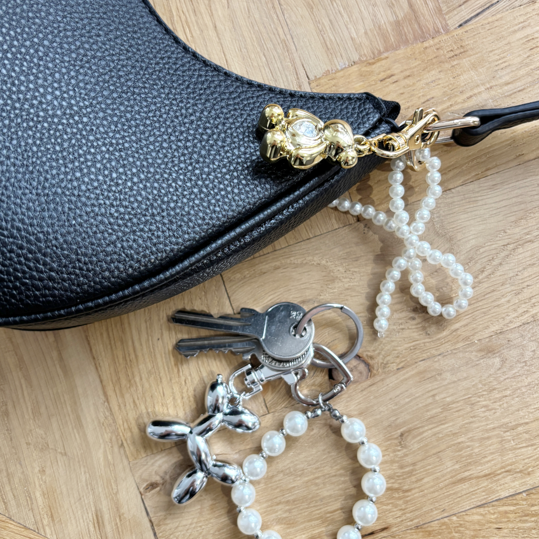parel strik tassen en sleutelhanger met hartjes sluiting