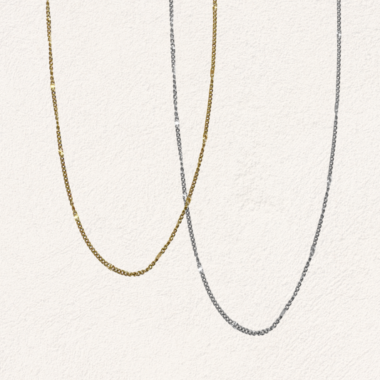 fijne ketting met kleine platte stukjes