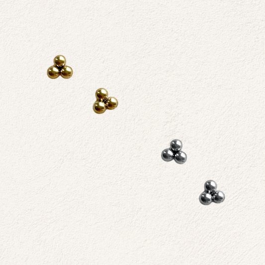 three dots stud oorbellen